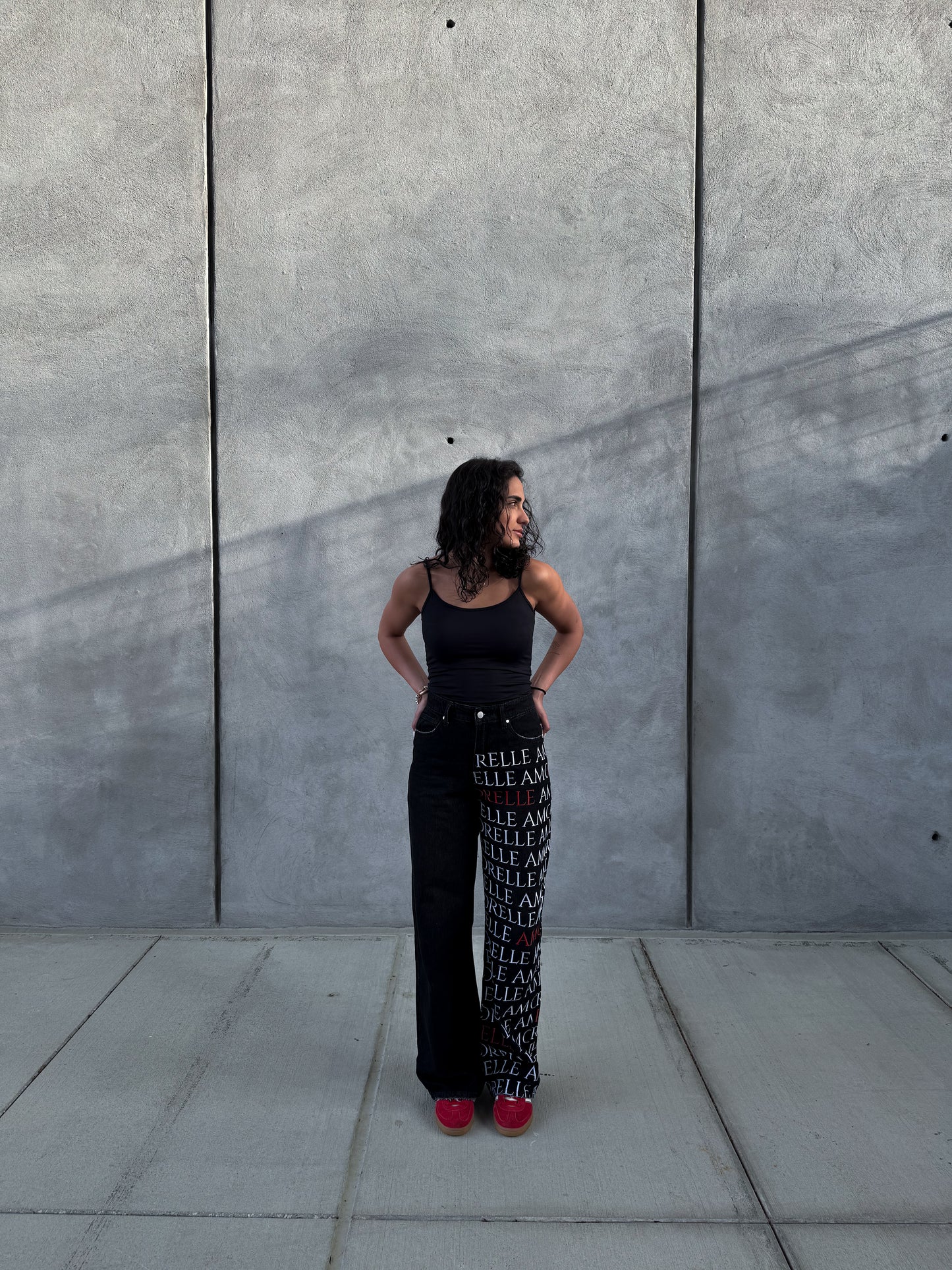 Signature Black Jeans - AMORELLE