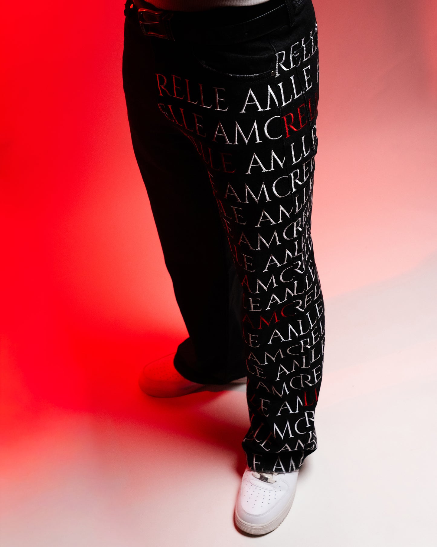 Signature Black Jeans